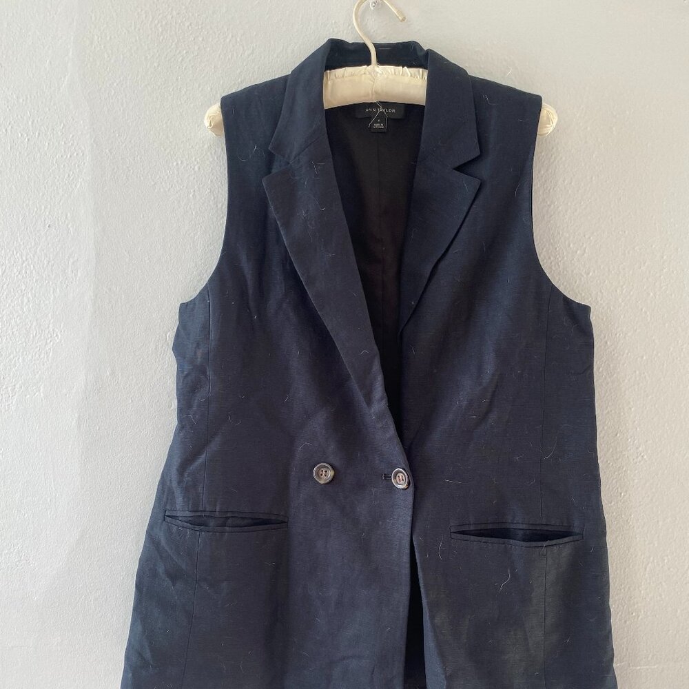 Ann Taylor | Sleeveless Blazer (Black)
